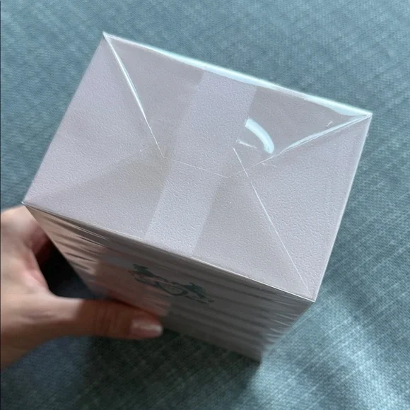 Delina Perfume - Parfums de Marly NEW and box unopened - Picture 2 of 4